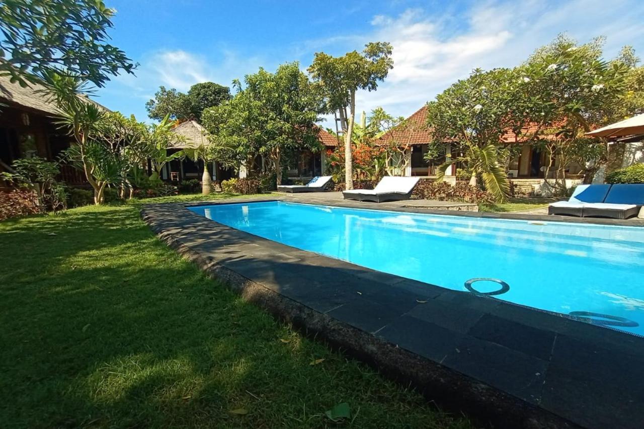 Rigils Lembongan Bungalow Buitenkant foto