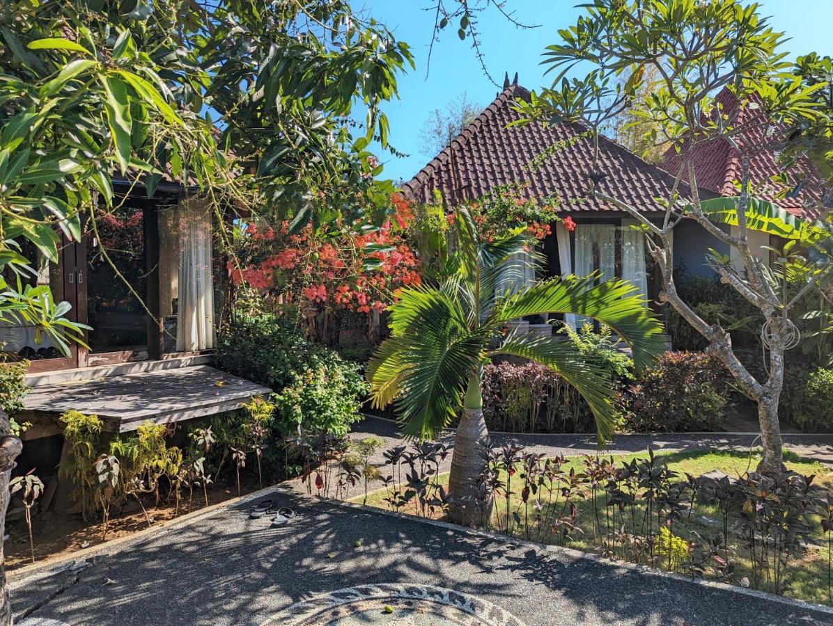 Rigils Lembongan Bungalow Buitenkant foto